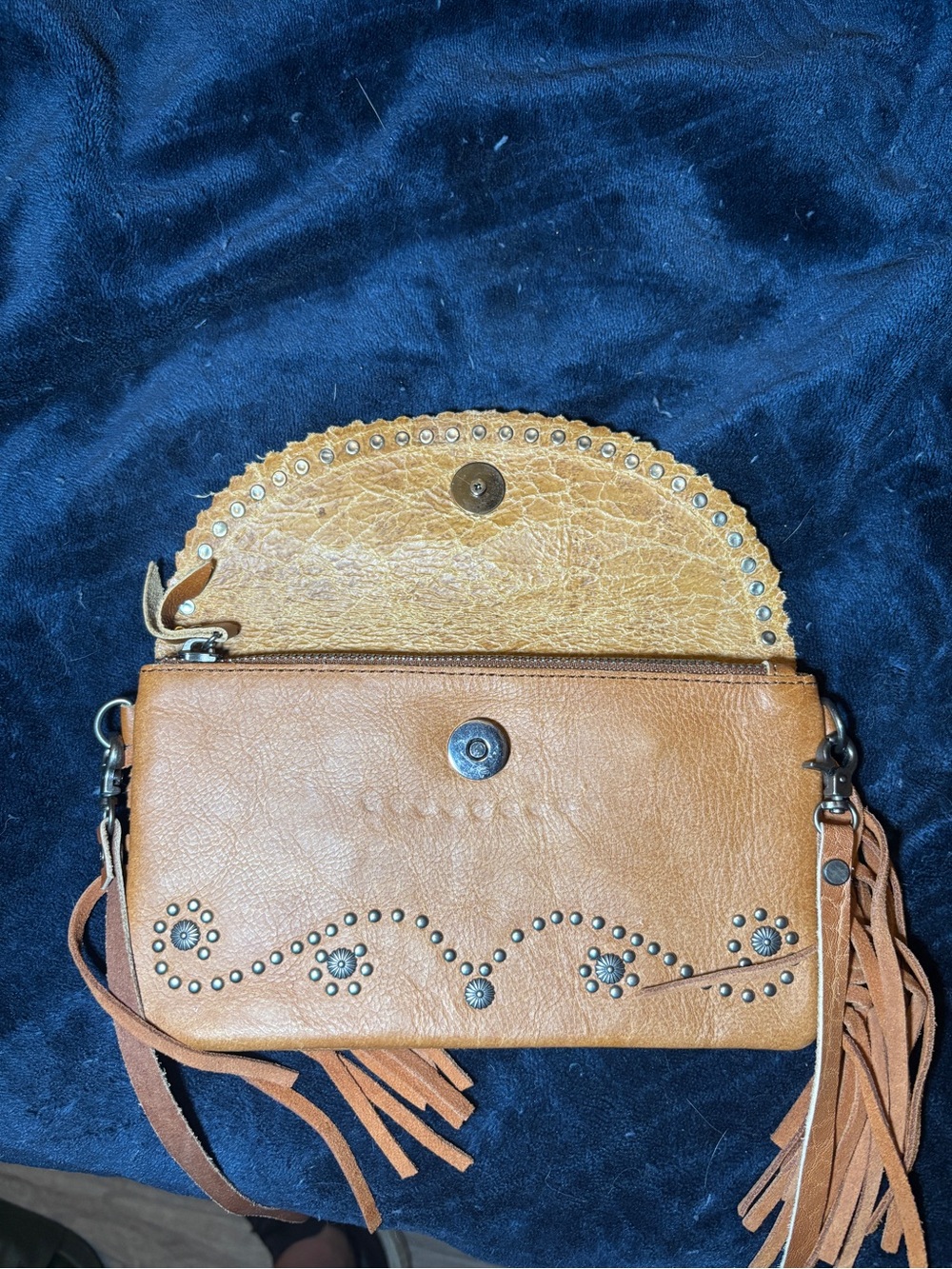 Montana West Fringed Studded Envelope Wristlet Clutch in Brown (genuine leather) - Picture 4 of 5